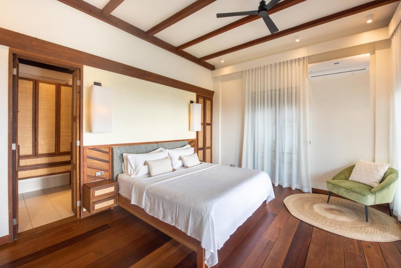 L'Osteria Luxe Beachfront B&B เจเนอรัลลูนา ภายนอก รูปภาพ