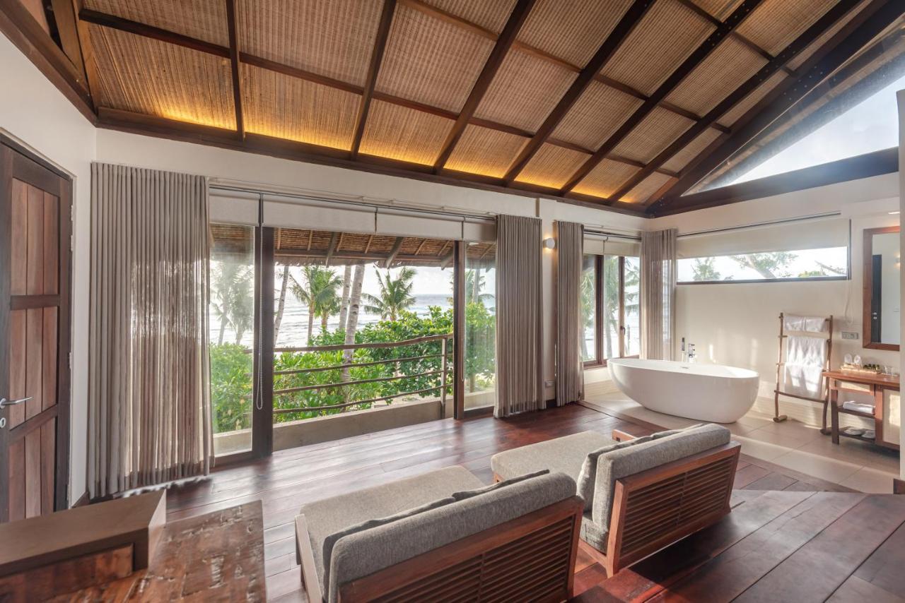 L'Osteria Luxe Beachfront B&B เจเนอรัลลูนา ภายนอก รูปภาพ