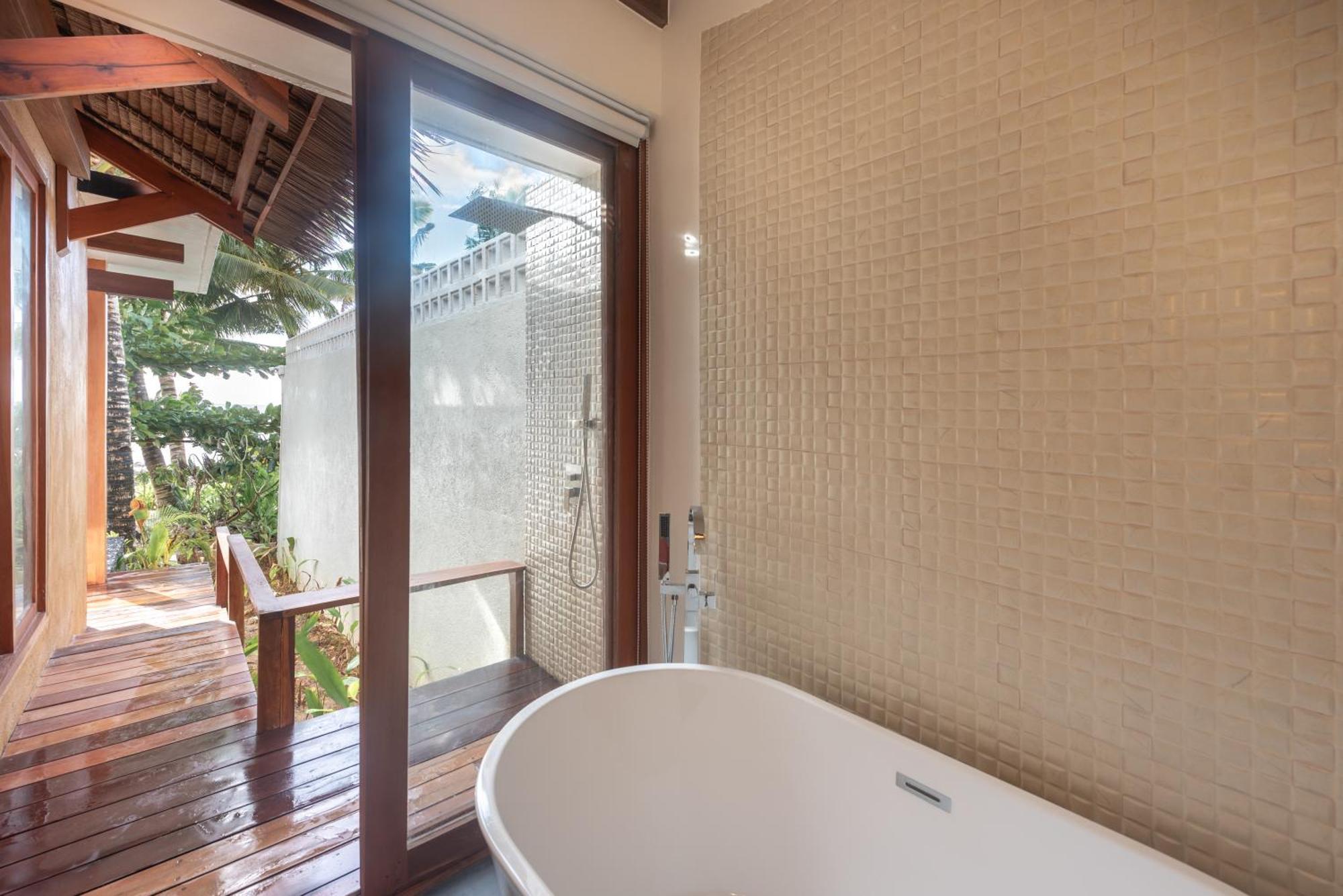 L'Osteria Luxe Beachfront B&B เจเนอรัลลูนา ภายนอก รูปภาพ
