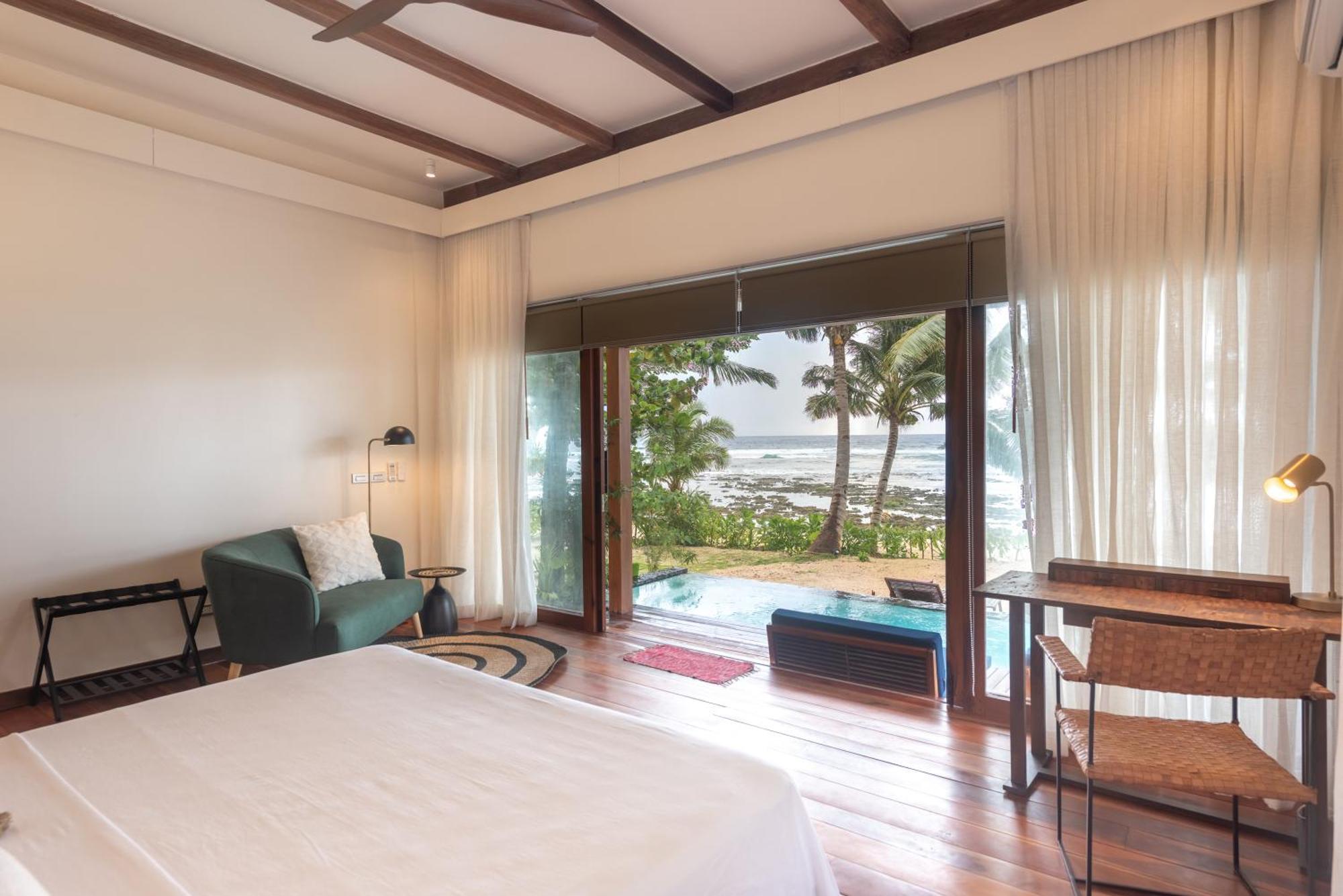 L'Osteria Luxe Beachfront B&B เจเนอรัลลูนา ภายนอก รูปภาพ