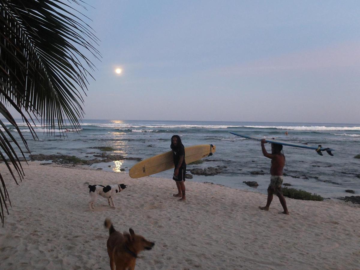 L'Osteria Luxe Beachfront B&B เจเนอรัลลูนา ภายนอก รูปภาพ